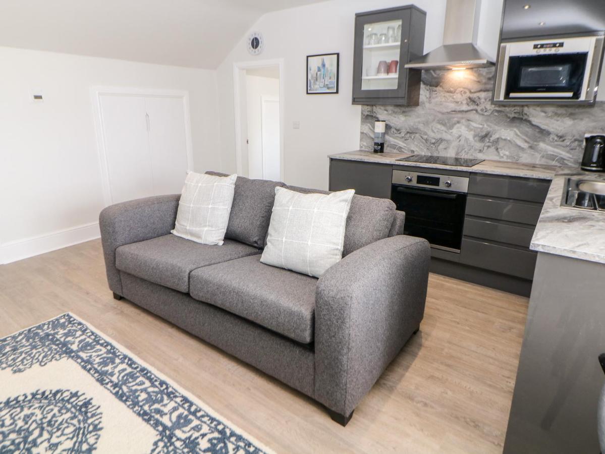 Sunshine Apartment Белпър Екстериор снимка