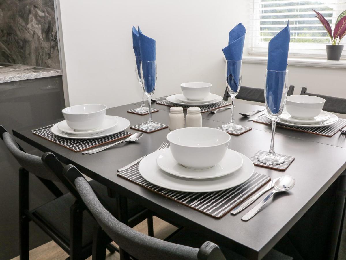 Sunshine Apartment Белпър Екстериор снимка